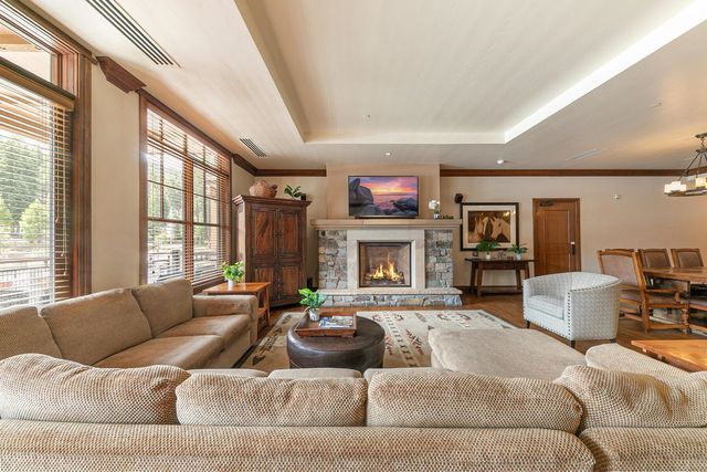 5001 Northstar Dr Apt 302, Truckee, CA 96161