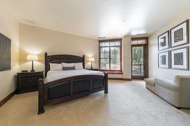 5001 Northstar Dr Apt 302, Truckee, CA 96161