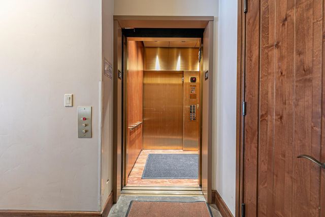 5001 Northstar Dr Apt 302, Truckee, CA 96161