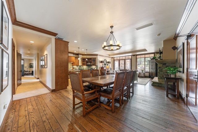 5001 Northstar Dr Apt 302, Truckee, CA 96161