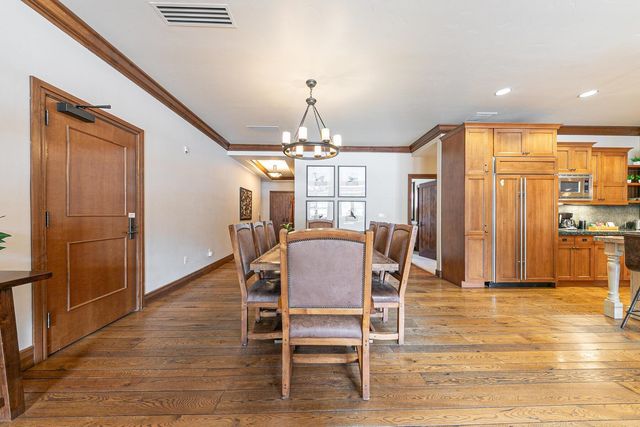 5001 Northstar Dr Apt 302, Truckee, CA 96161