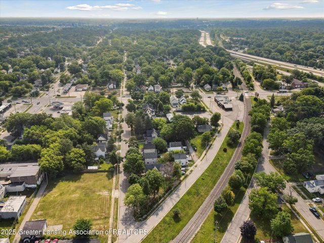 816 Hickory Street, Lansing, MI 48912