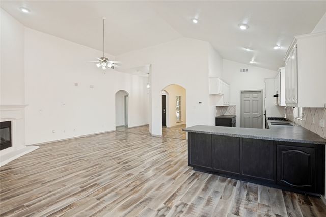 3255 Serpis, Grand Prairie, TX 75054