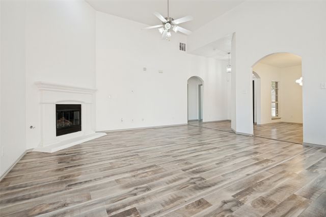 3255 Serpis, Grand Prairie, TX 75054