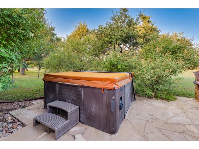 30201 LIVE OAK TRL, Georgetown, TX 78633