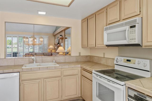 68698 Calle Tafalla, Cathedral City, CA 92234