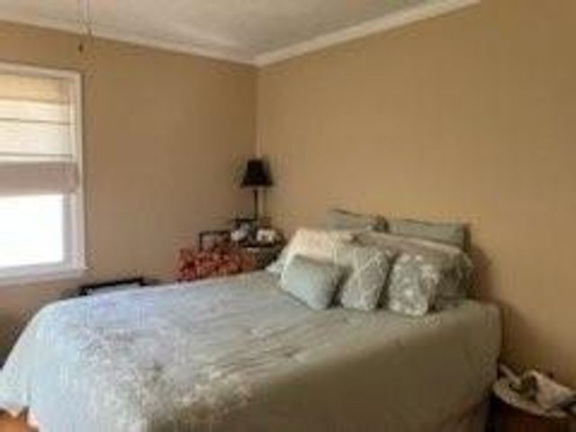 1212 Lake Road, Liberty, MO 64068