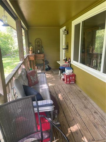 1212 Lake Road, Liberty, MO 64068