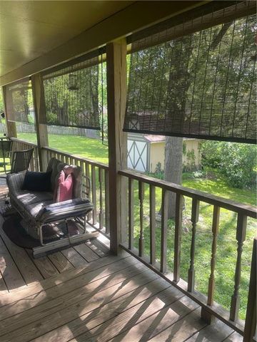1212 Lake Road, Liberty, MO 64068