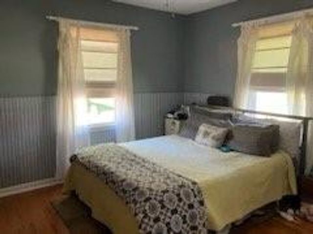 1212 Lake Road, Liberty, MO 64068
