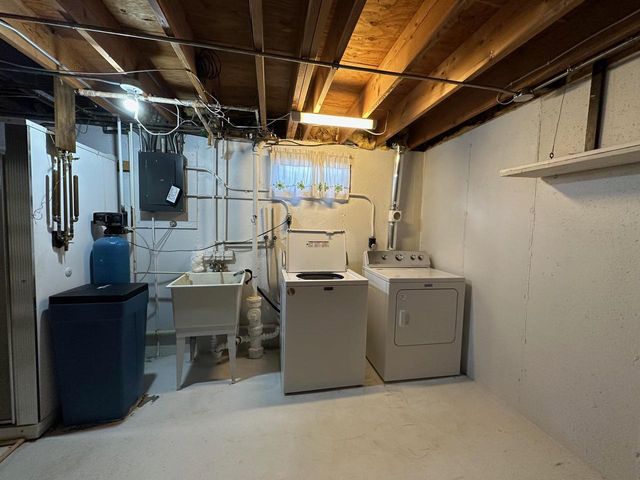 1918 Randolph Road, Janesville, WI 53545