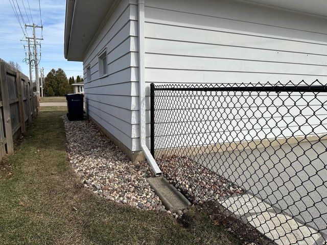 1918 Randolph Road, Janesville, WI 53545