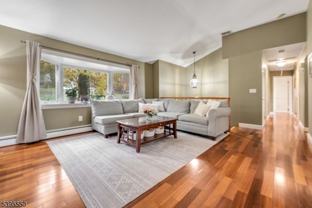 41 Shongum Rd, Randolph Twp., NJ 07869