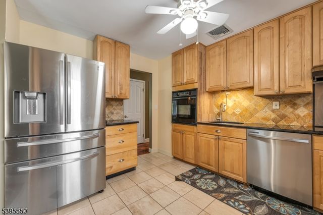 41 Shongum Rd, Randolph Twp., NJ 07869