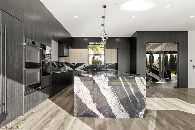 237 East Eldorado Lane, Las Vegas, NV 89123