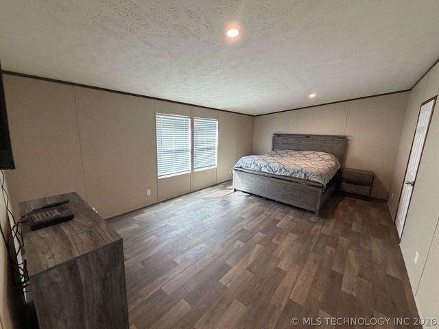 2206 N 184th Road, Mounds, OK 74047