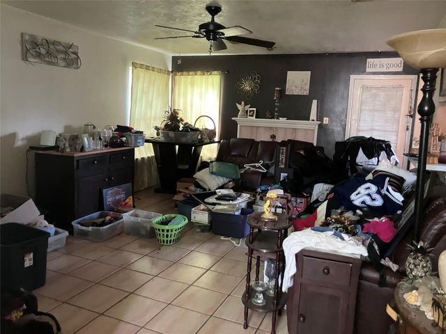 1417 27th Avenue N, Texas City, TX 77590