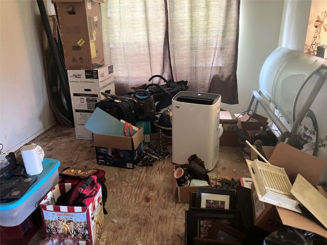 1417 27th Avenue N, Texas City, TX 77590