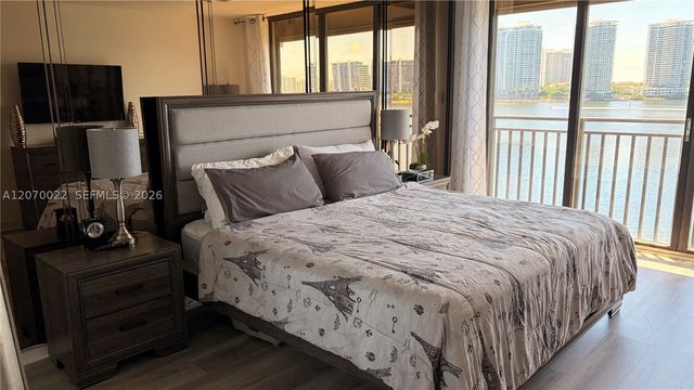 17720 N Bay Rd 6C, Sunny Isles Beach, FL 33160
