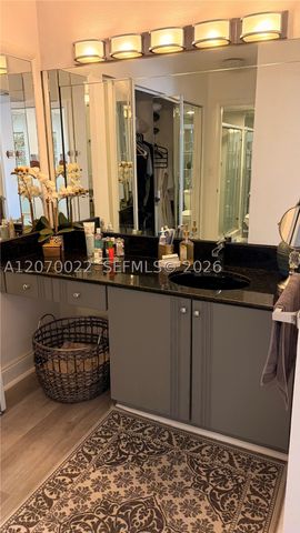 17720 N Bay Rd 6C, Sunny Isles Beach, FL 33160