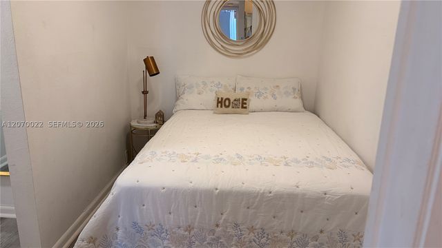 17720 N Bay Rd 6C, Sunny Isles Beach, FL 33160