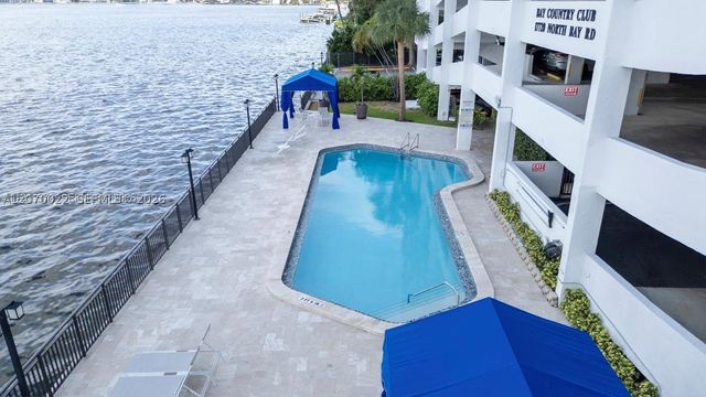 17720 N Bay Rd 6C, Sunny Isles Beach, FL 33160