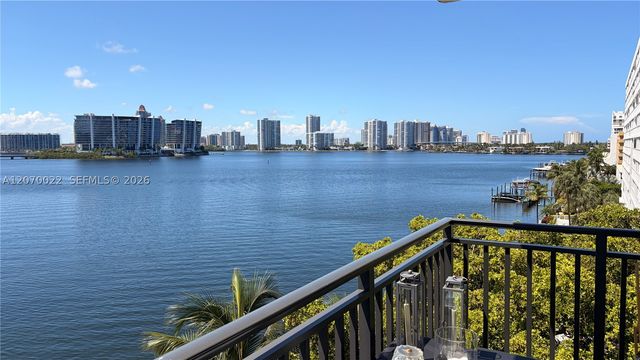 17720 N Bay Rd 6C, Sunny Isles Beach, FL 33160