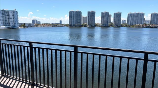 17720 N Bay Rd 6C, Sunny Isles Beach, FL 33160