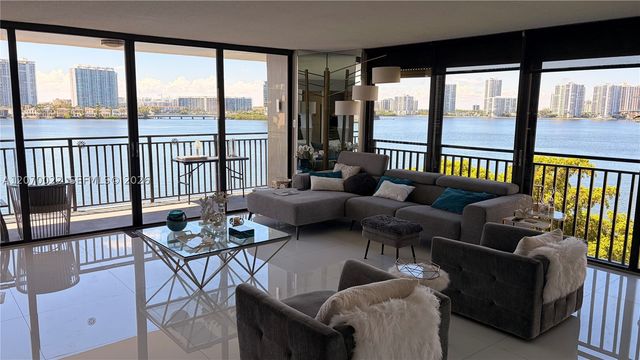 17720 N Bay Rd 6C, Sunny Isles Beach, FL 33160