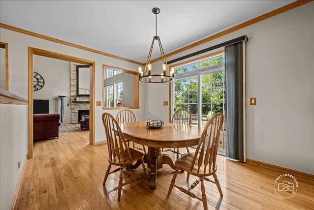 2682 Bauer Road, North Aurora, IL 60542