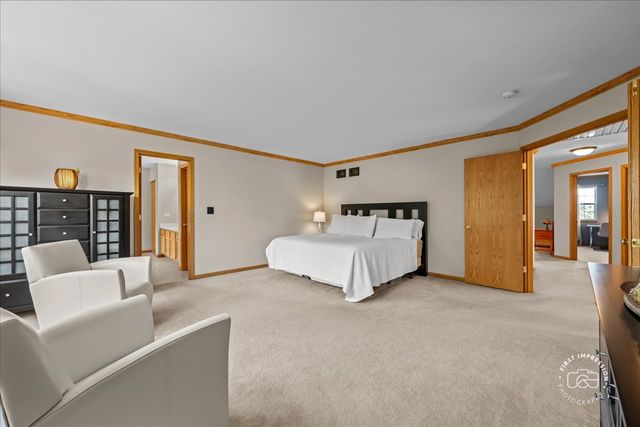 2682 Bauer Road, North Aurora, IL 60542