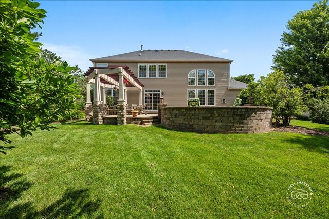 2682 Bauer Road, North Aurora, IL 60542