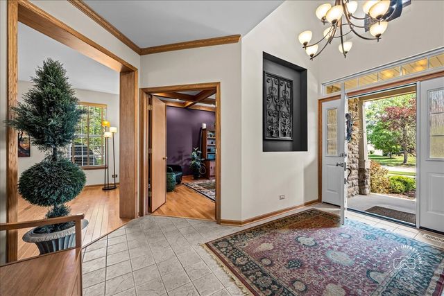 2682 Bauer Road, North Aurora, IL 60542