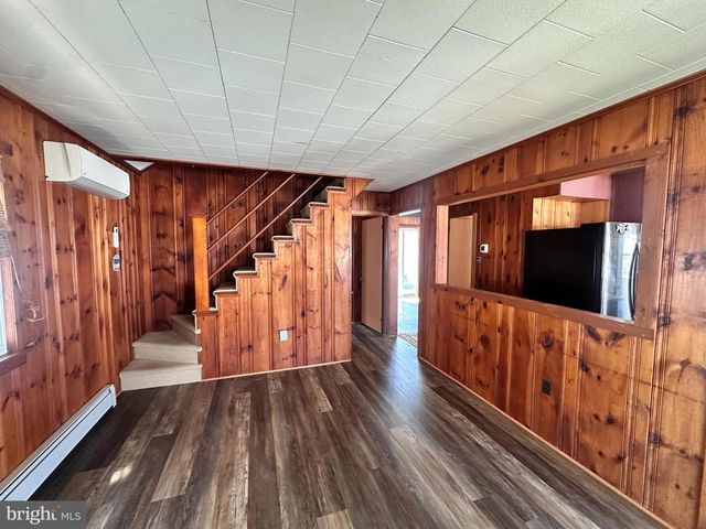 118 E MARYLAND AVE, Long Beach Township, NJ 08008