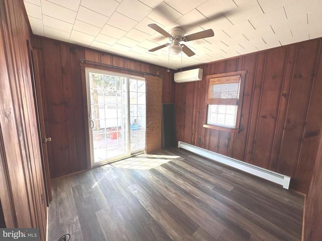 118 E MARYLAND AVE, Long Beach Township, NJ 08008