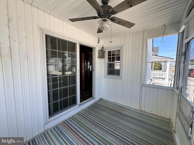 118 E MARYLAND AVE, Long Beach Township, NJ 08008