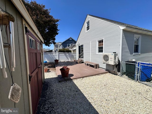 118 E MARYLAND AVE, Long Beach Township, NJ 08008