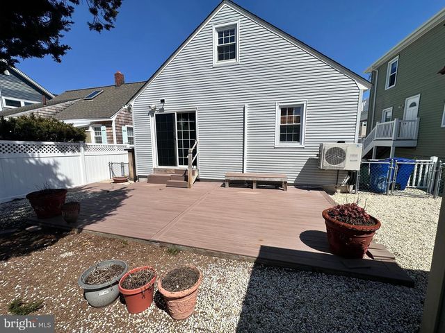 118 E MARYLAND AVE, Long Beach Township, NJ 08008