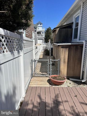 118 E MARYLAND AVE, Long Beach Township, NJ 08008