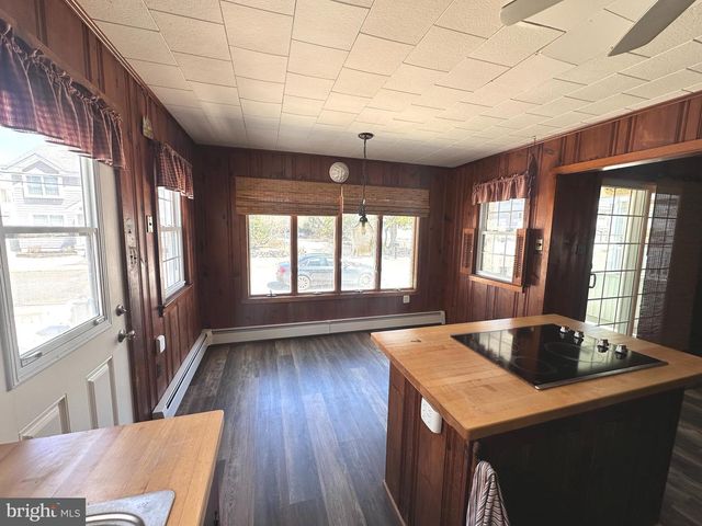 118 E MARYLAND AVE, Long Beach Township, NJ 08008
