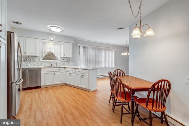 4 CAMPION CT, Brick, NJ 08724