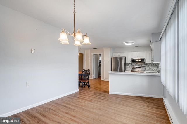 4 CAMPION CT, Brick, NJ 08724