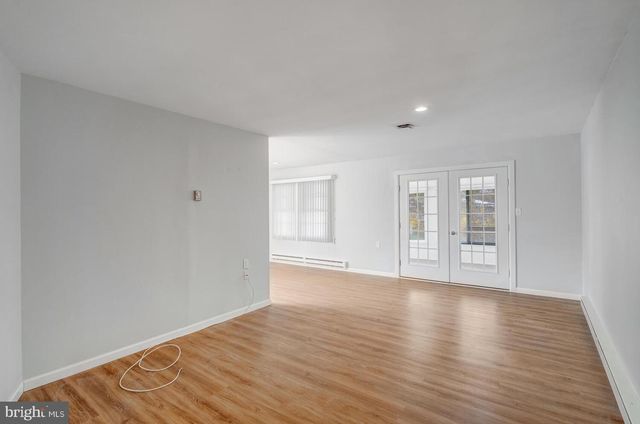 4 CAMPION CT, Brick, NJ 08724