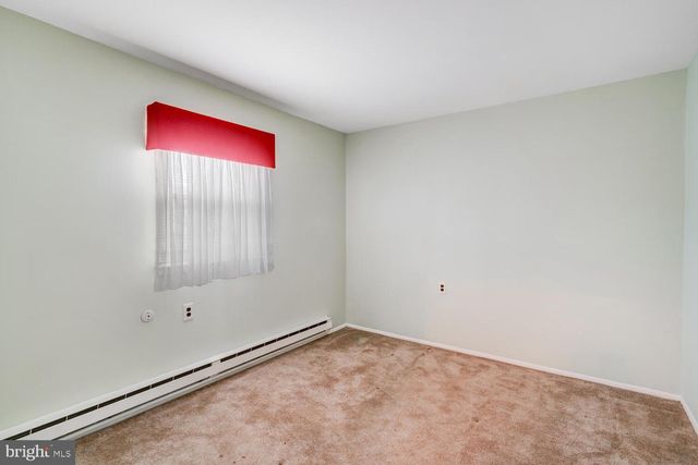 4 CAMPION CT, Brick, NJ 08724