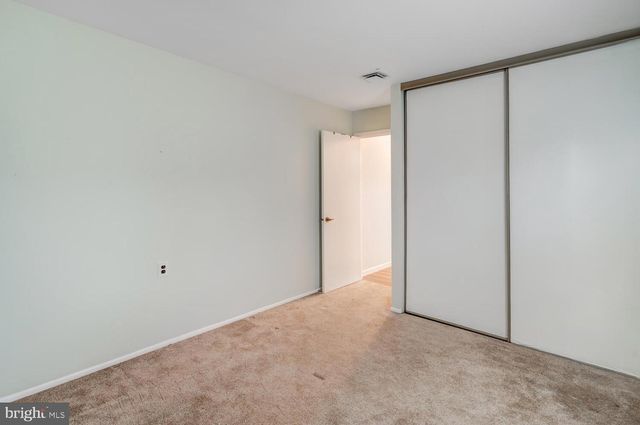 4 CAMPION CT, Brick, NJ 08724