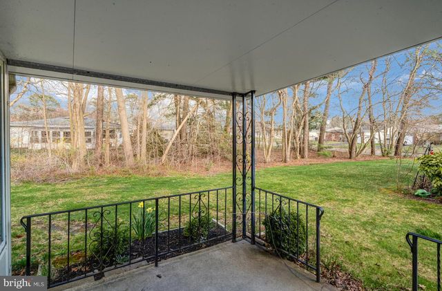 4 CAMPION CT, Brick, NJ 08724