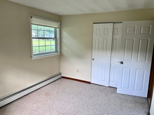 3 Merrill Dr, Framingham, MA 01701