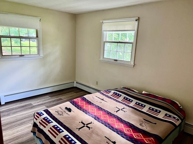 3 Merrill Dr, Framingham, MA 01701
