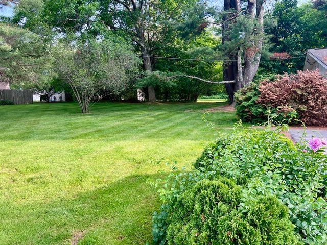 3 Merrill Dr, Framingham, MA 01701