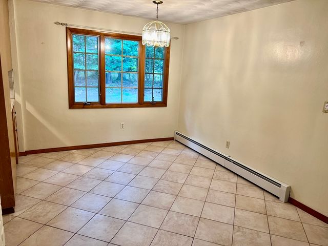 3 Merrill Dr, Framingham, MA 01701